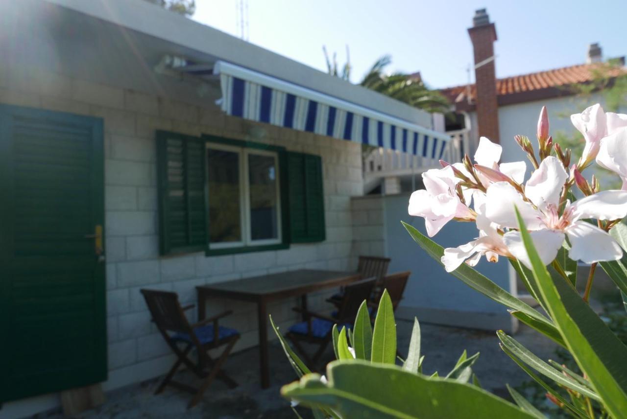 Vacation House "Pave" Povlja  Ngoại thất bức ảnh