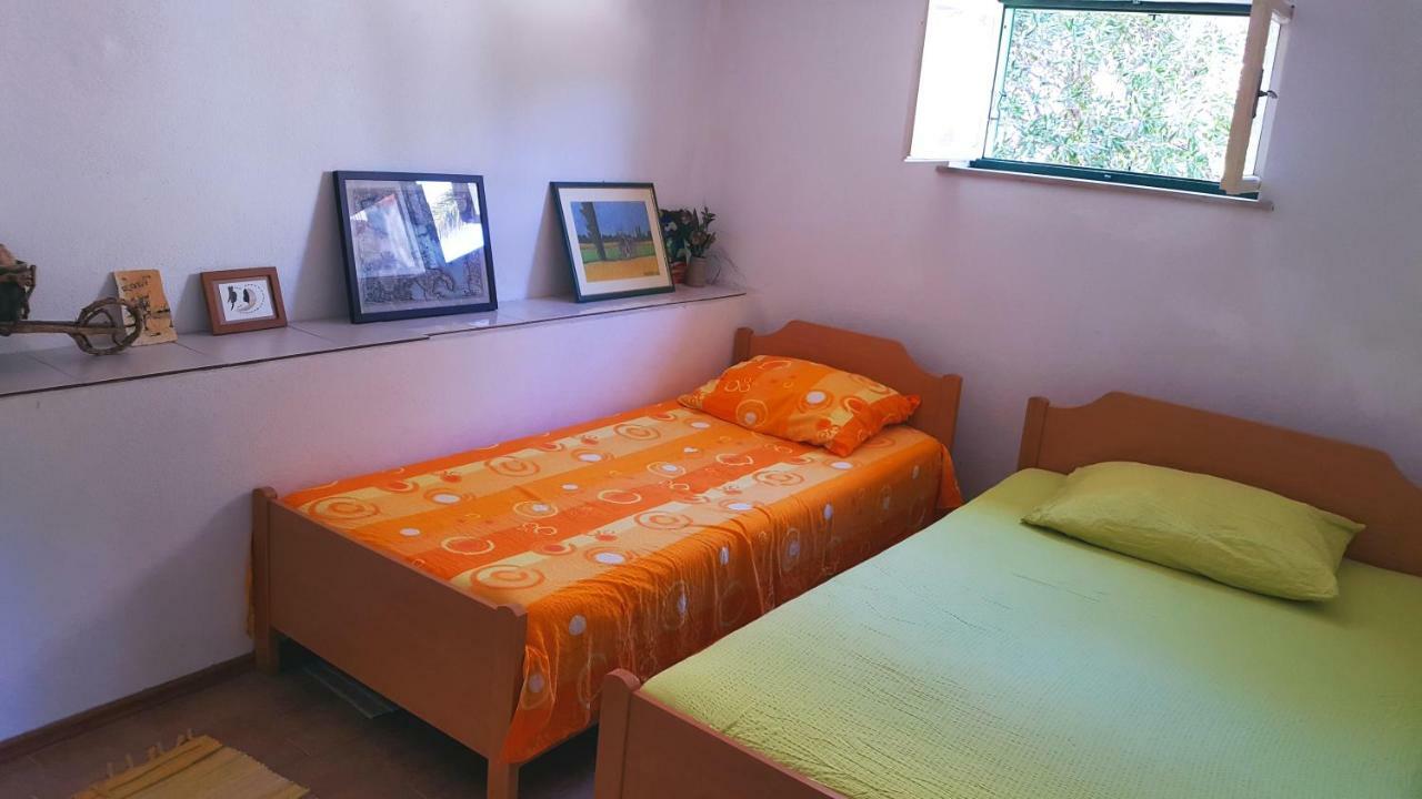 Vacation House "Pave" Povlja  Ngoại thất bức ảnh