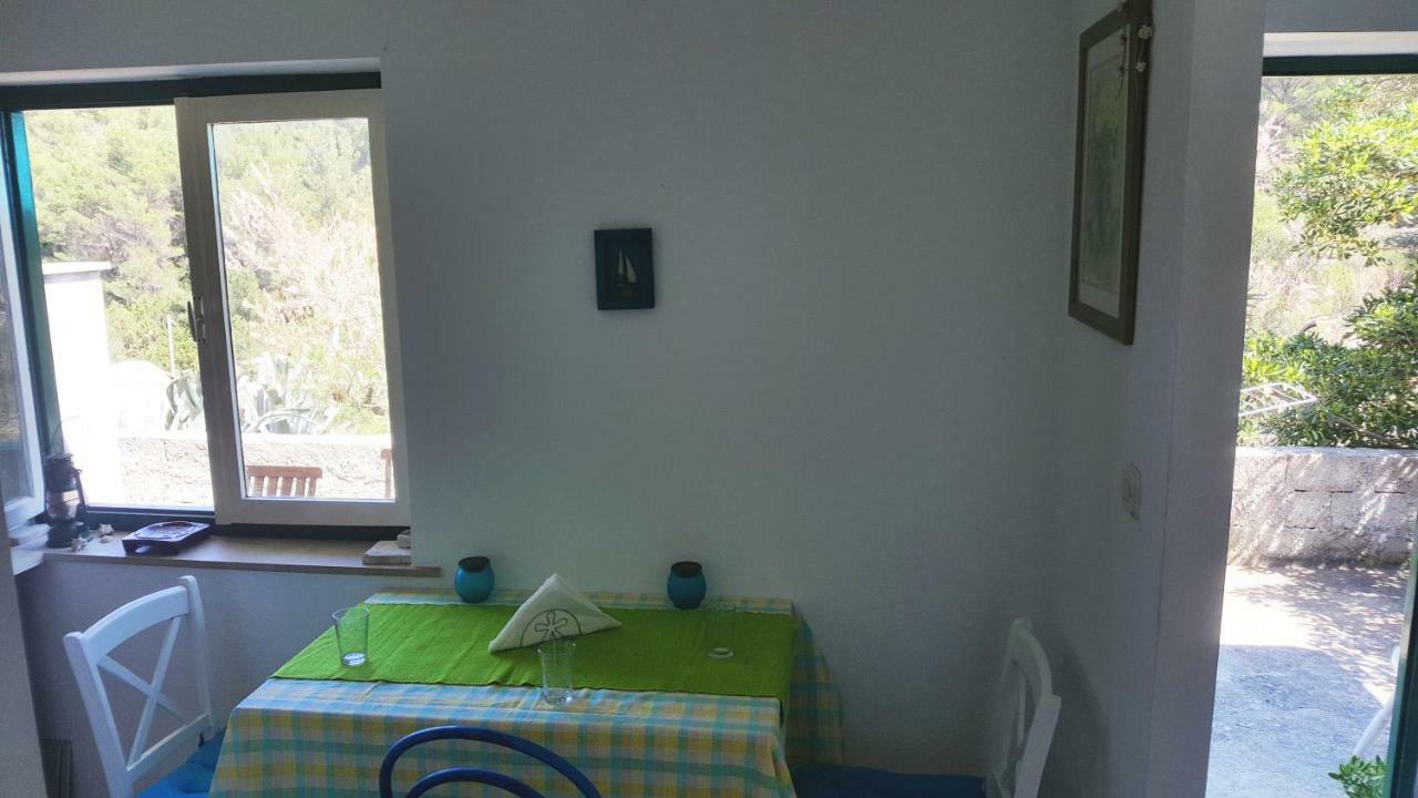 Vacation House "Pave" Povlja  Ngoại thất bức ảnh